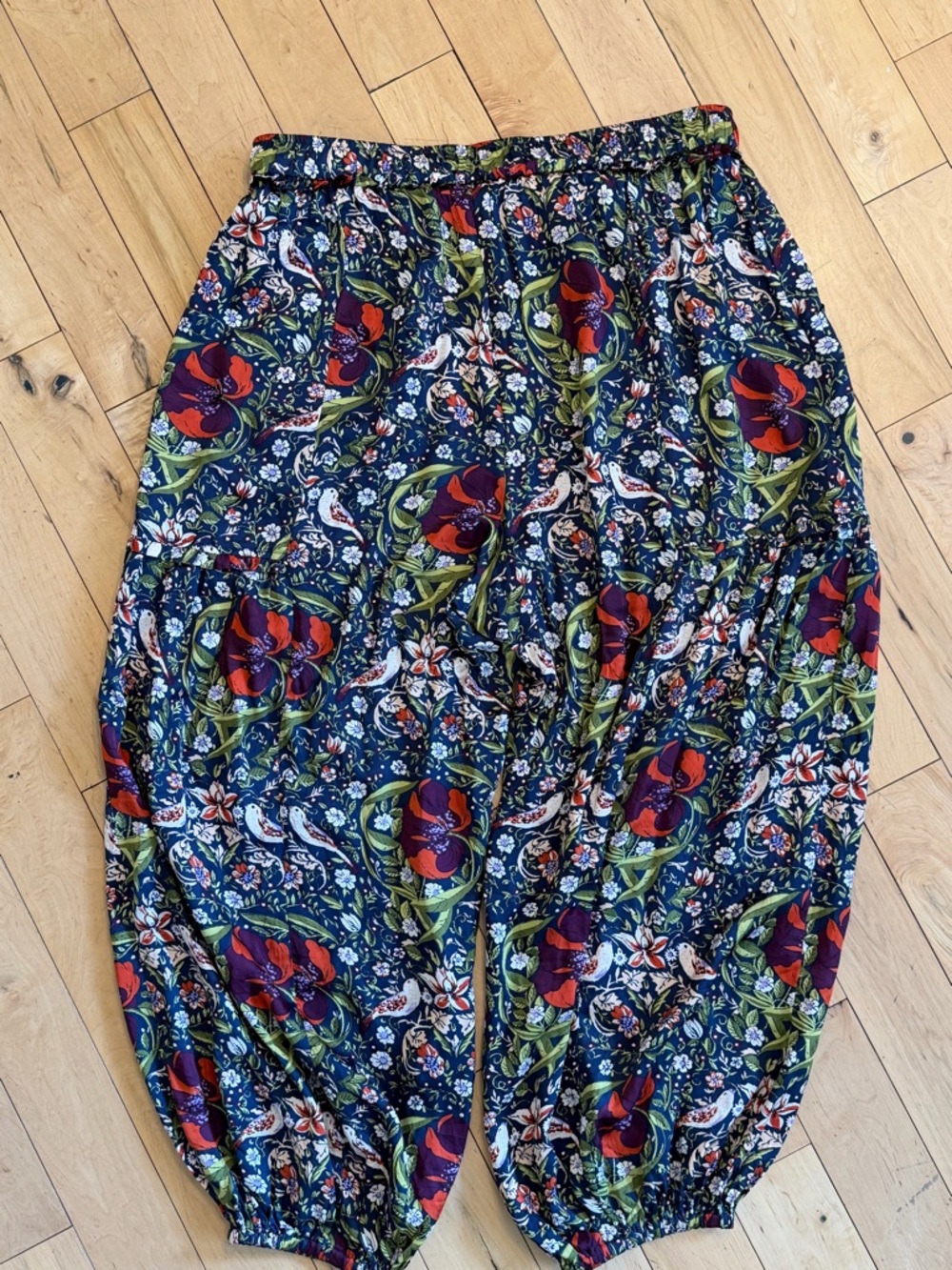 Anthropologie Lyre Bird Floral Balloon Pant-NWOT - Picture 3 of 5